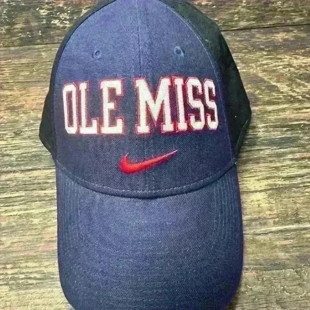 OLE MISS‎ Nike Navy Blue Hat Ball Cap